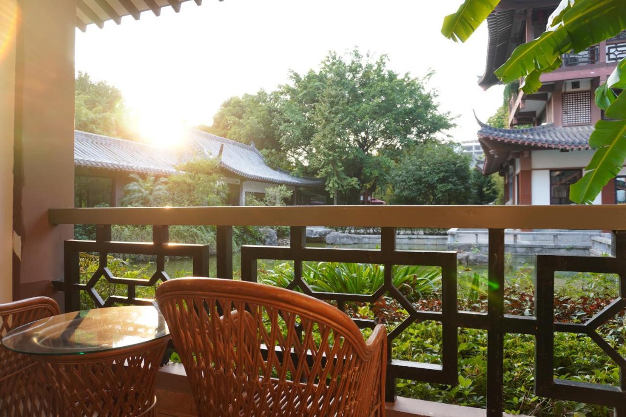 Guilin Yi Characteristic Hotel Coltd ภายนอก รูปภาพ