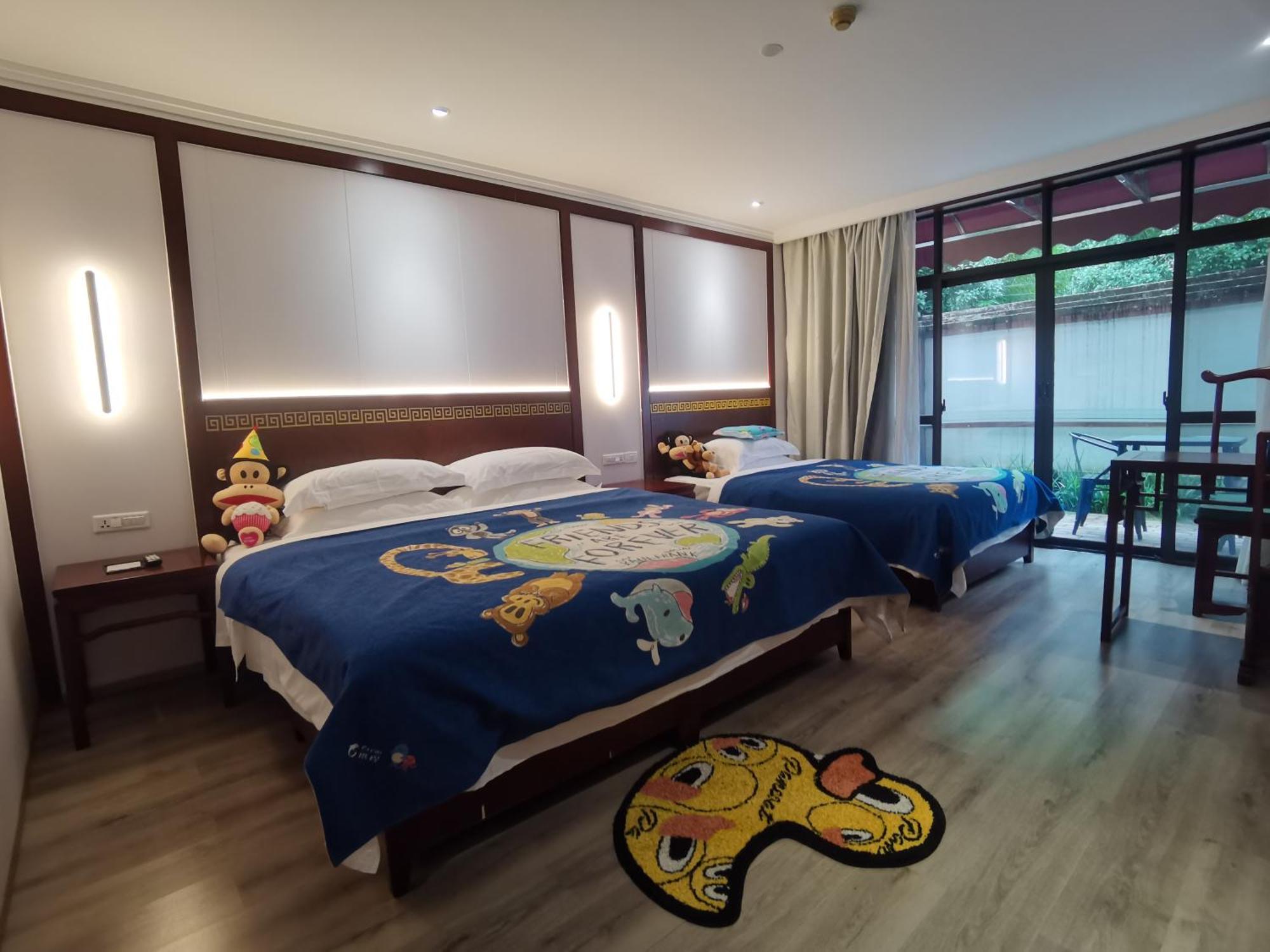 Guilin Yi Characteristic Hotel Coltd ภายนอก รูปภาพ